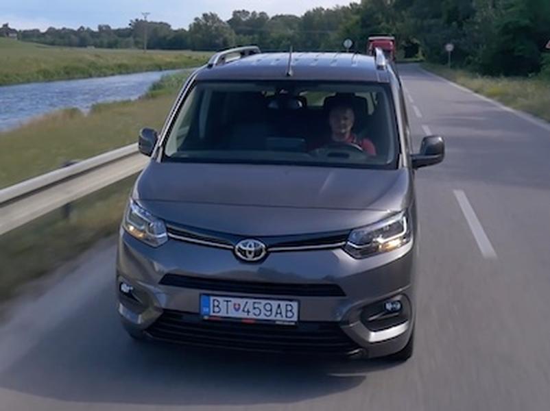 Video test Toyota Proace City Verso Family Long