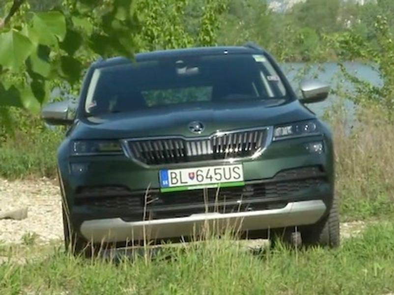 Škoda Karoq Sportline vs Scout