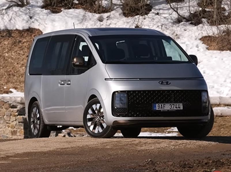 Hyundai Staria 2,2 CRDi 4x4