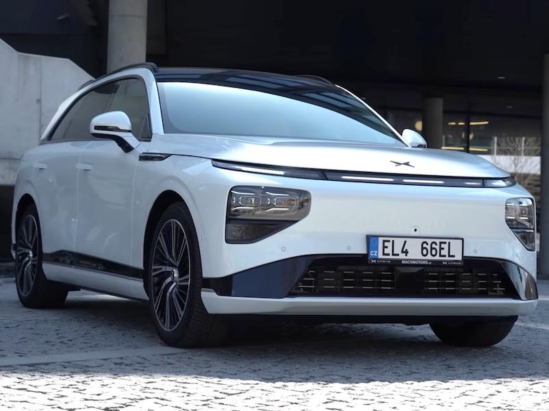 Xpeng G9