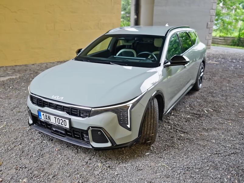 Video test KIA K4 SPORTSWAGON